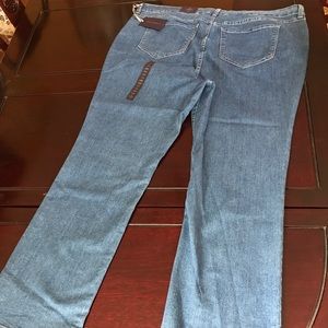 NYDJ 24W Straight leg jeans brand new with tags